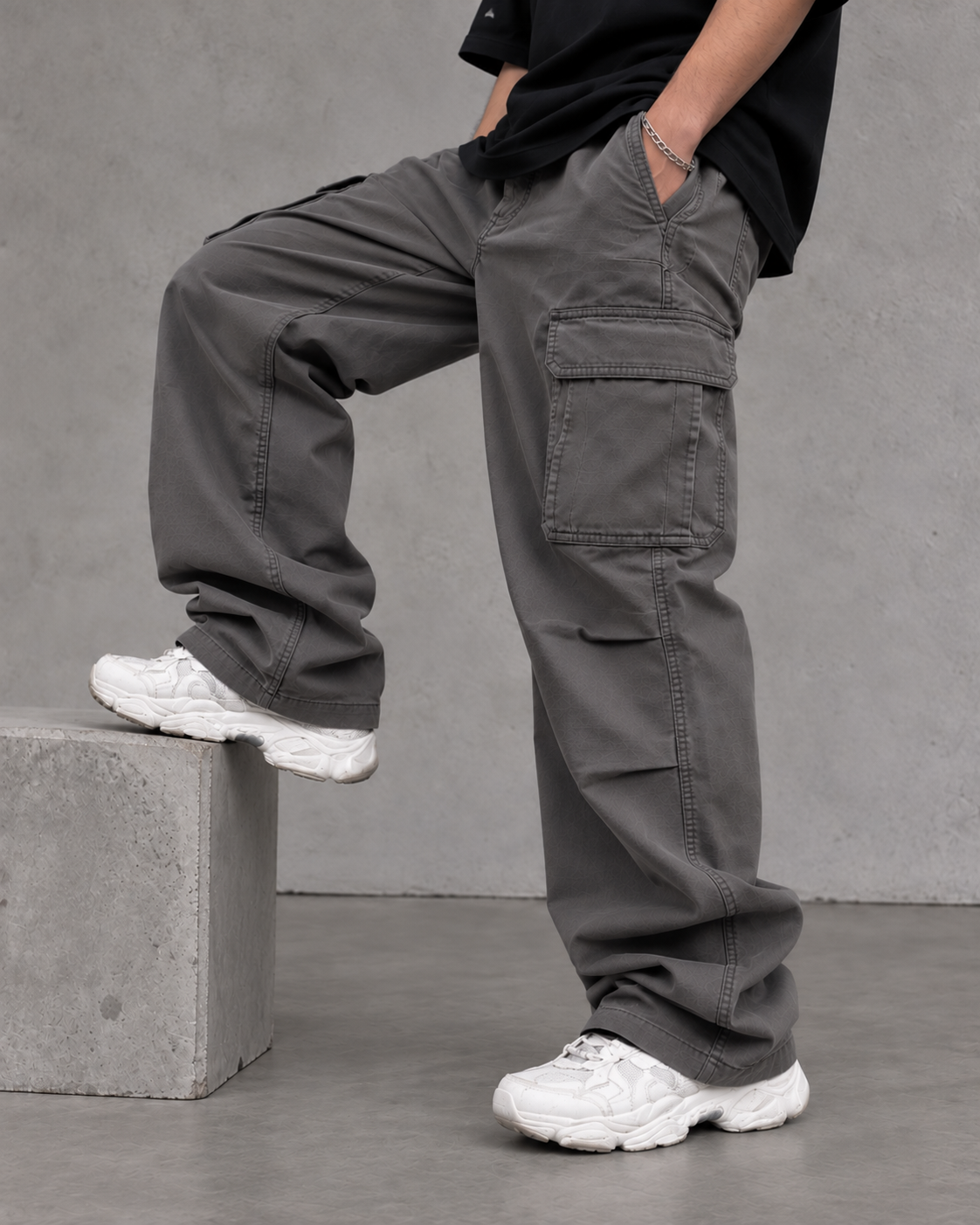 Shadow Utility Cargo – Charcoal Grey