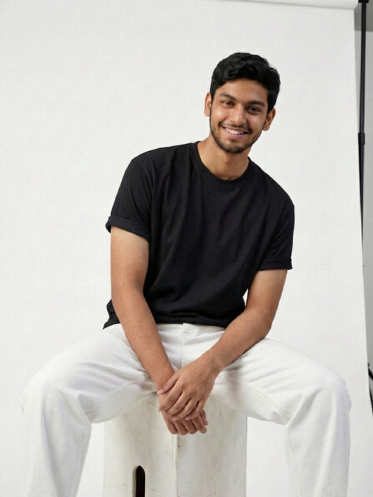 Premium Regular Relaxed Fit T-Shirt | Black Color| Unisex |